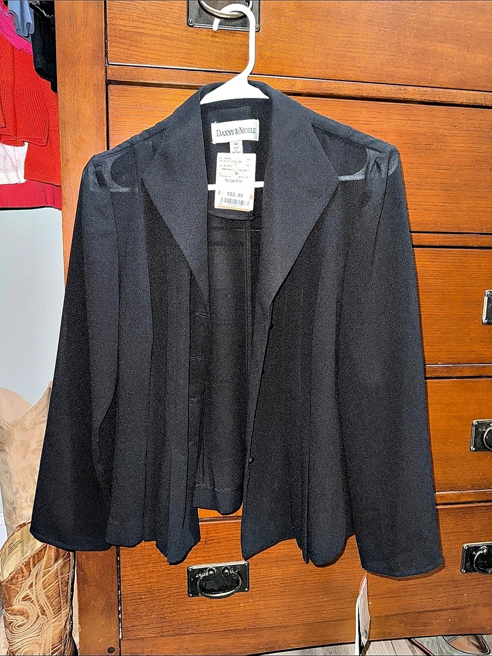 Danny & Nicole Black Blazer Size 8P NWT